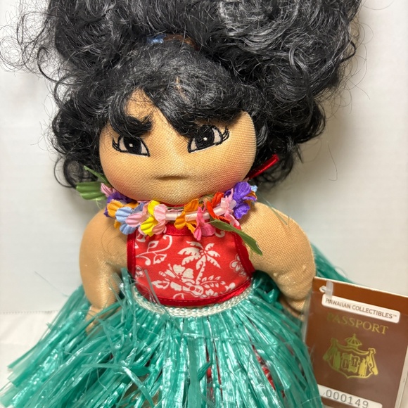 Hawaiian Collectibles Passport HuluGirl 1999 Hoku LimitedEdition Embroidered NEW - Picture 2 of 12